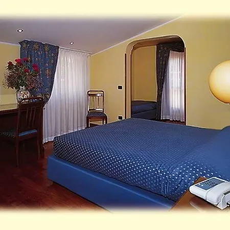 Centro 3*
