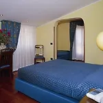 Centro Hotel 3*