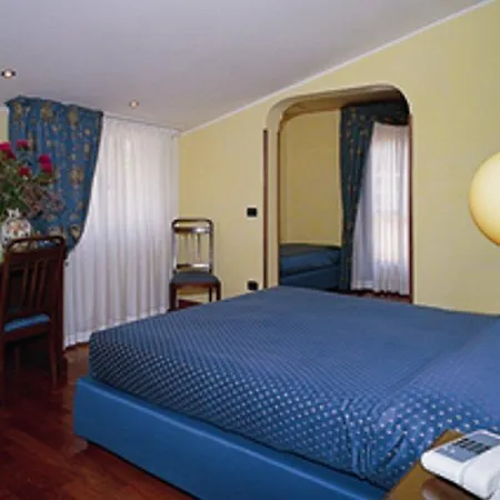 Centro فندق 3*