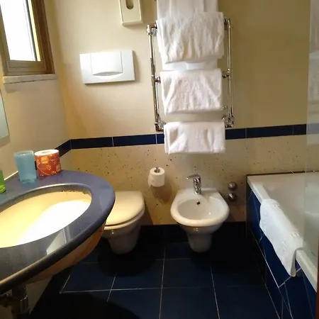 Centro Hotell 3*