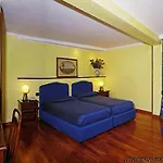 Centro 3*